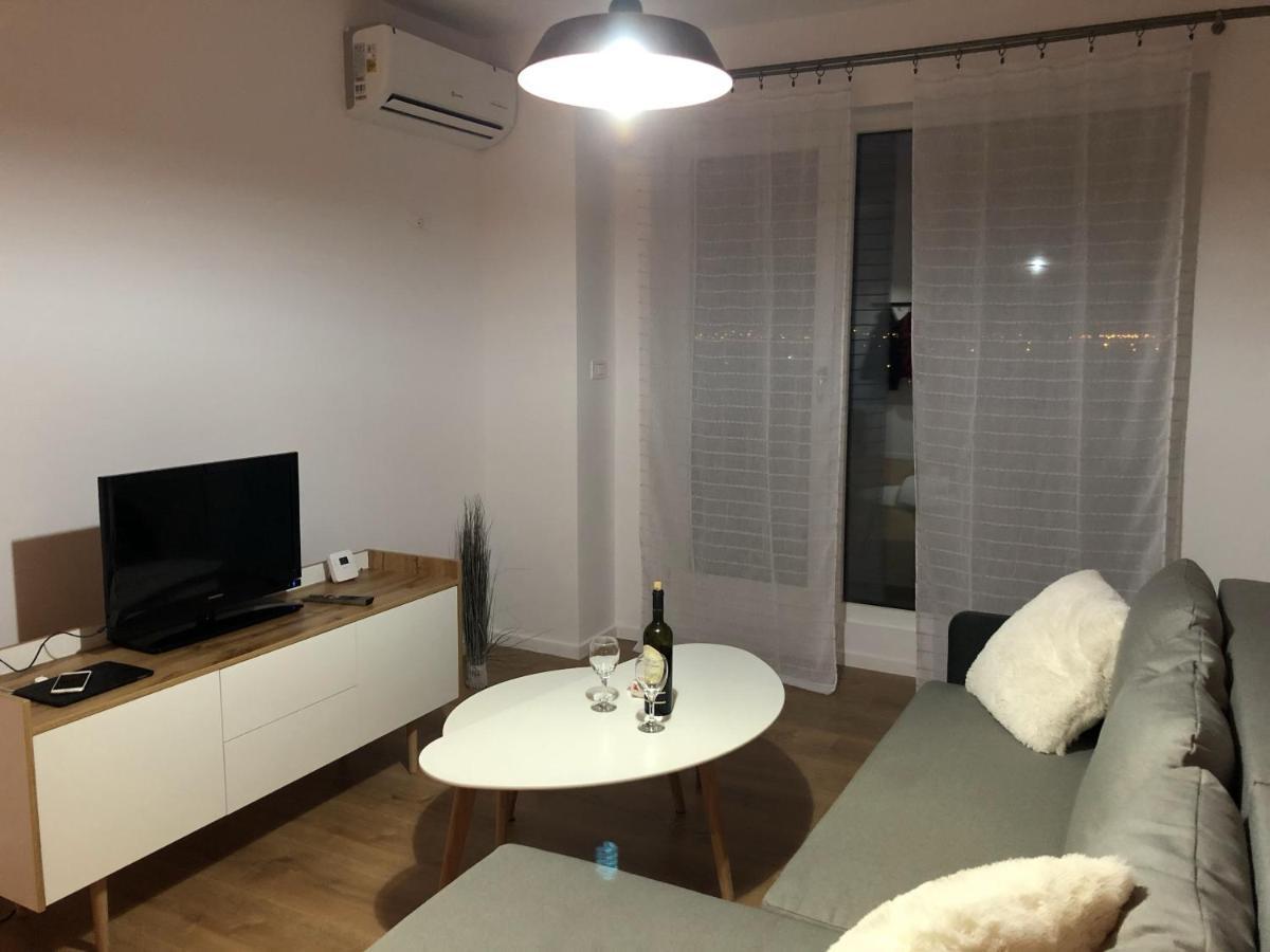 Chronos Apartment - Modern And Stylish Timisoara Esterno foto